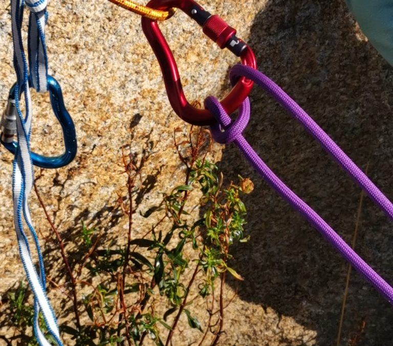 TECNIFICACION EN MONTAÑA: TECNICAS DE RAPPEL 1